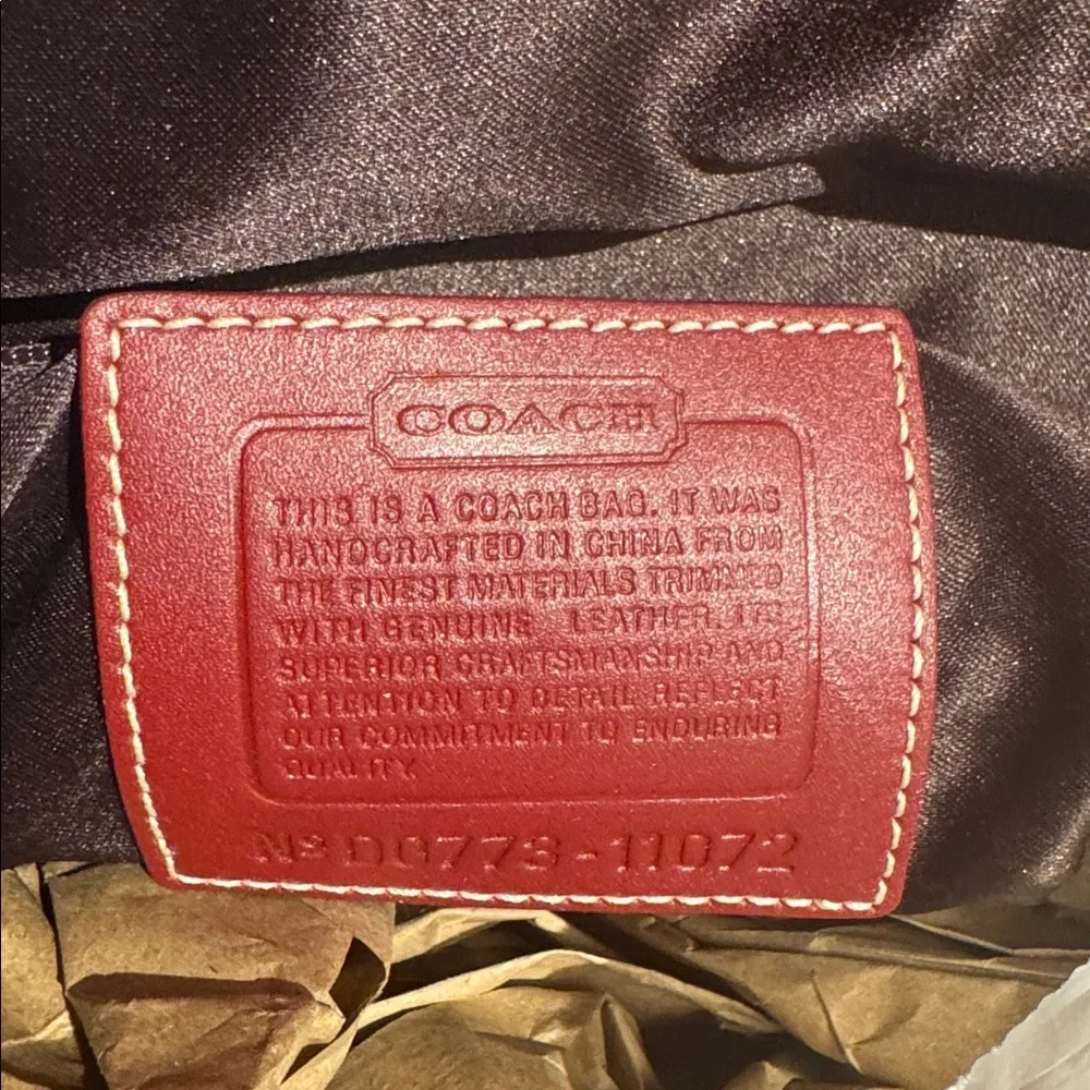 Coach Crimson  Hamptons Signature Red Large  Carryall